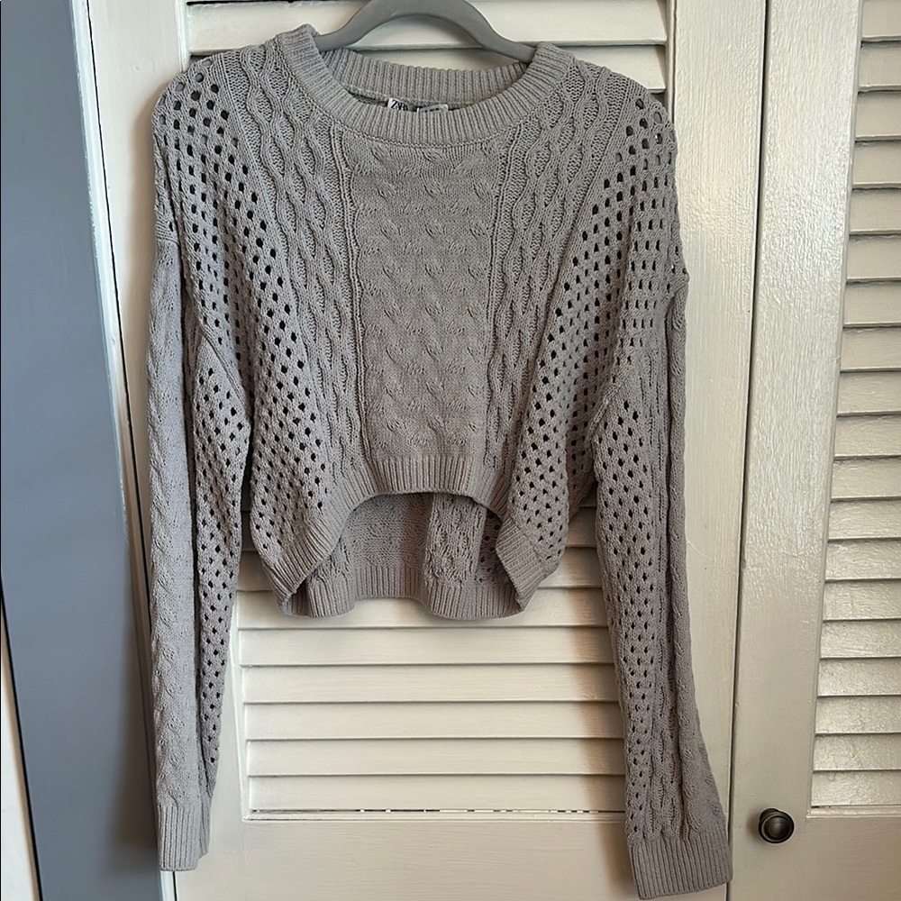 Zara Gray Crew Neck Sweater with Textured Knit